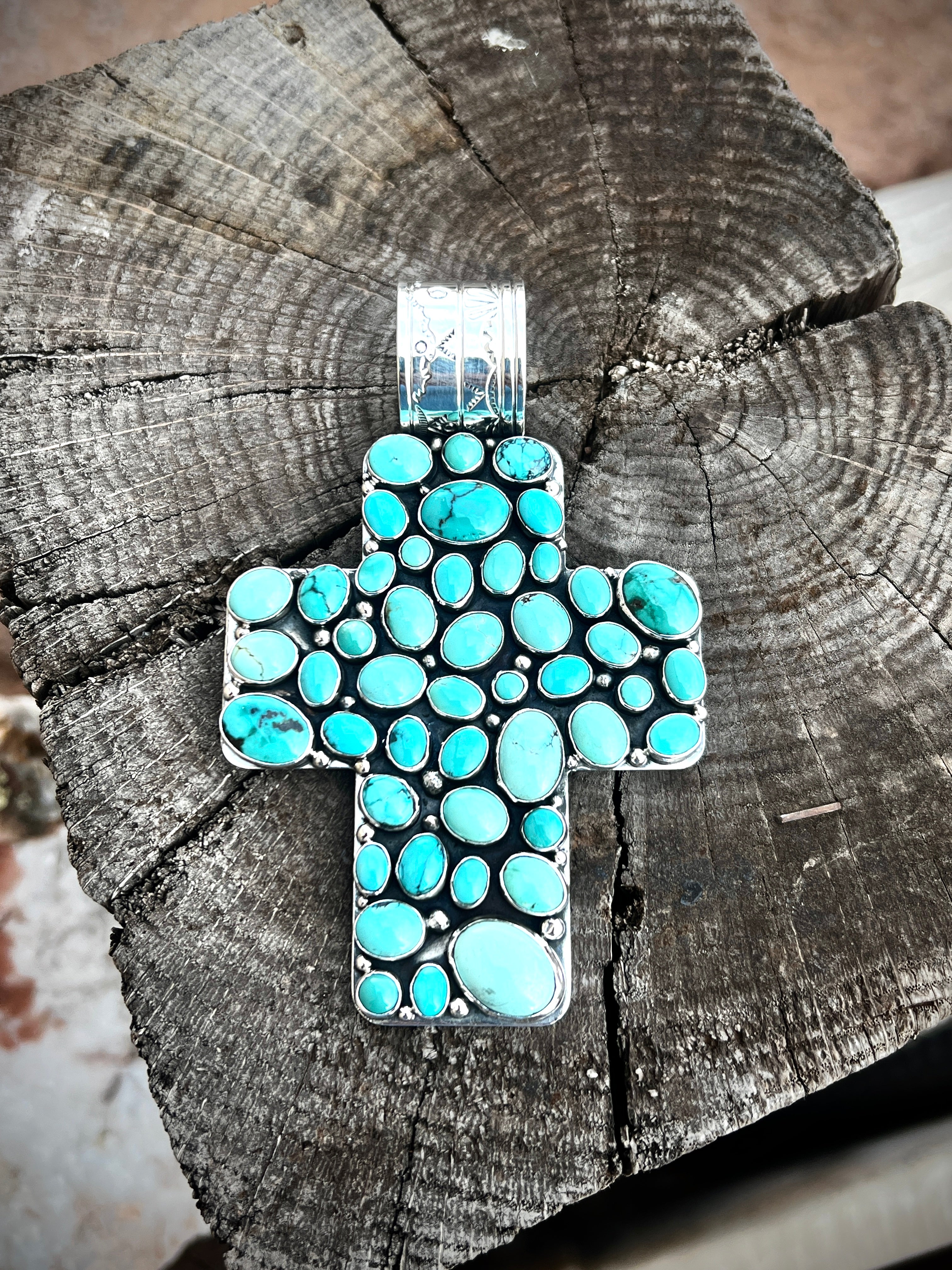 ❋ PENDANTS