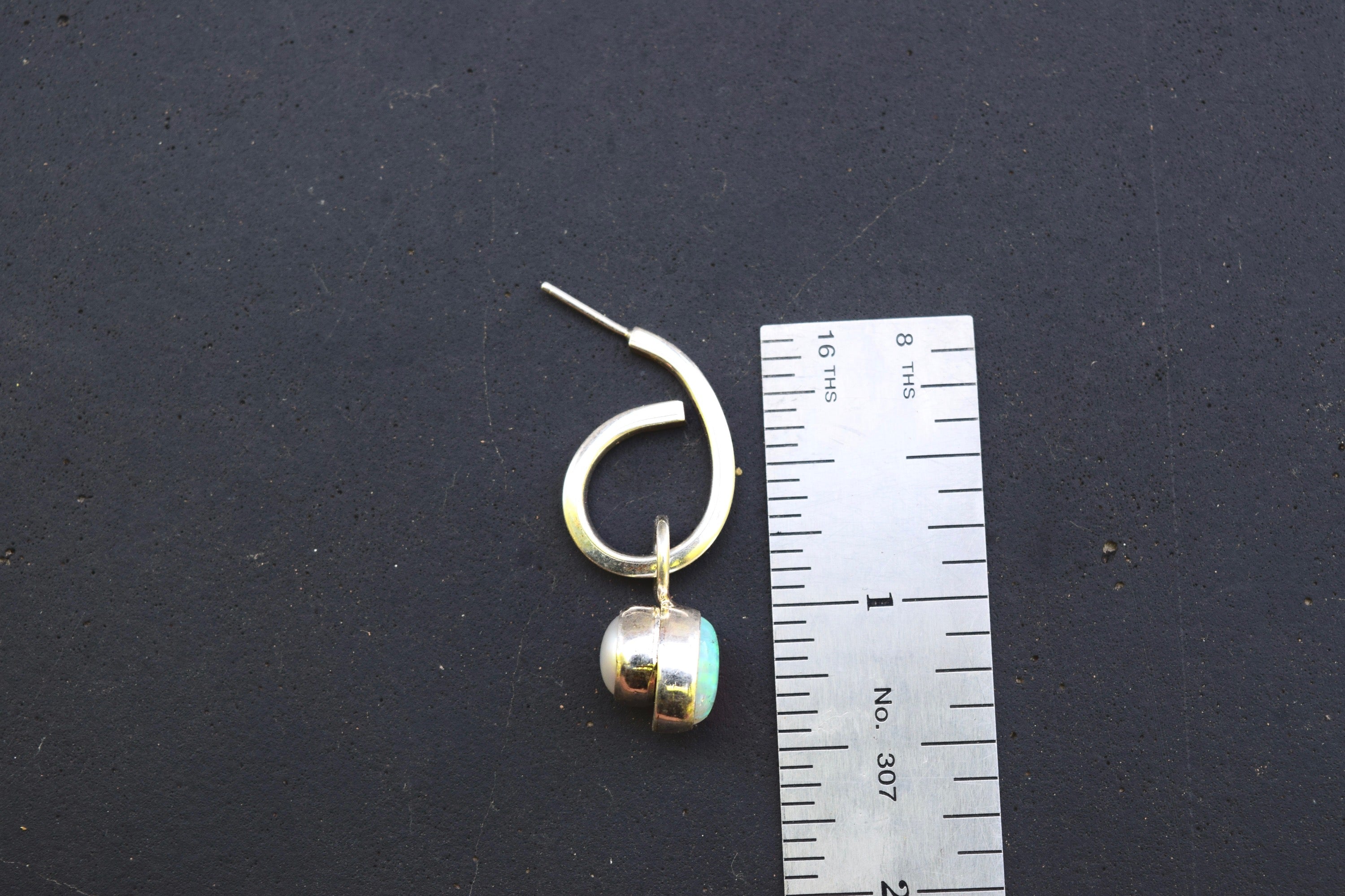 DOUBLE SIDED VINTAGE TWIST EARRINGS FROM THE RODGERS COLLECTION