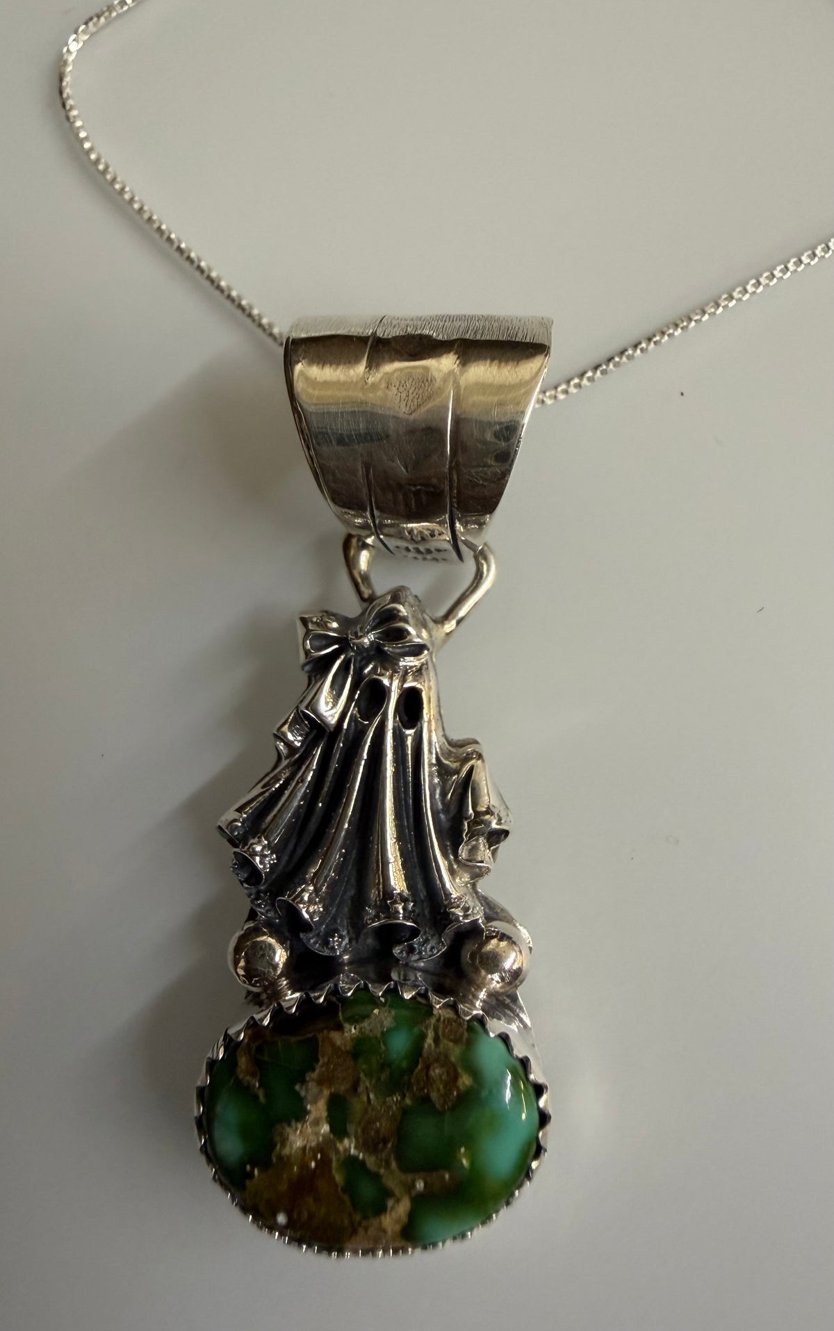 SASSY GHOST PENDANT