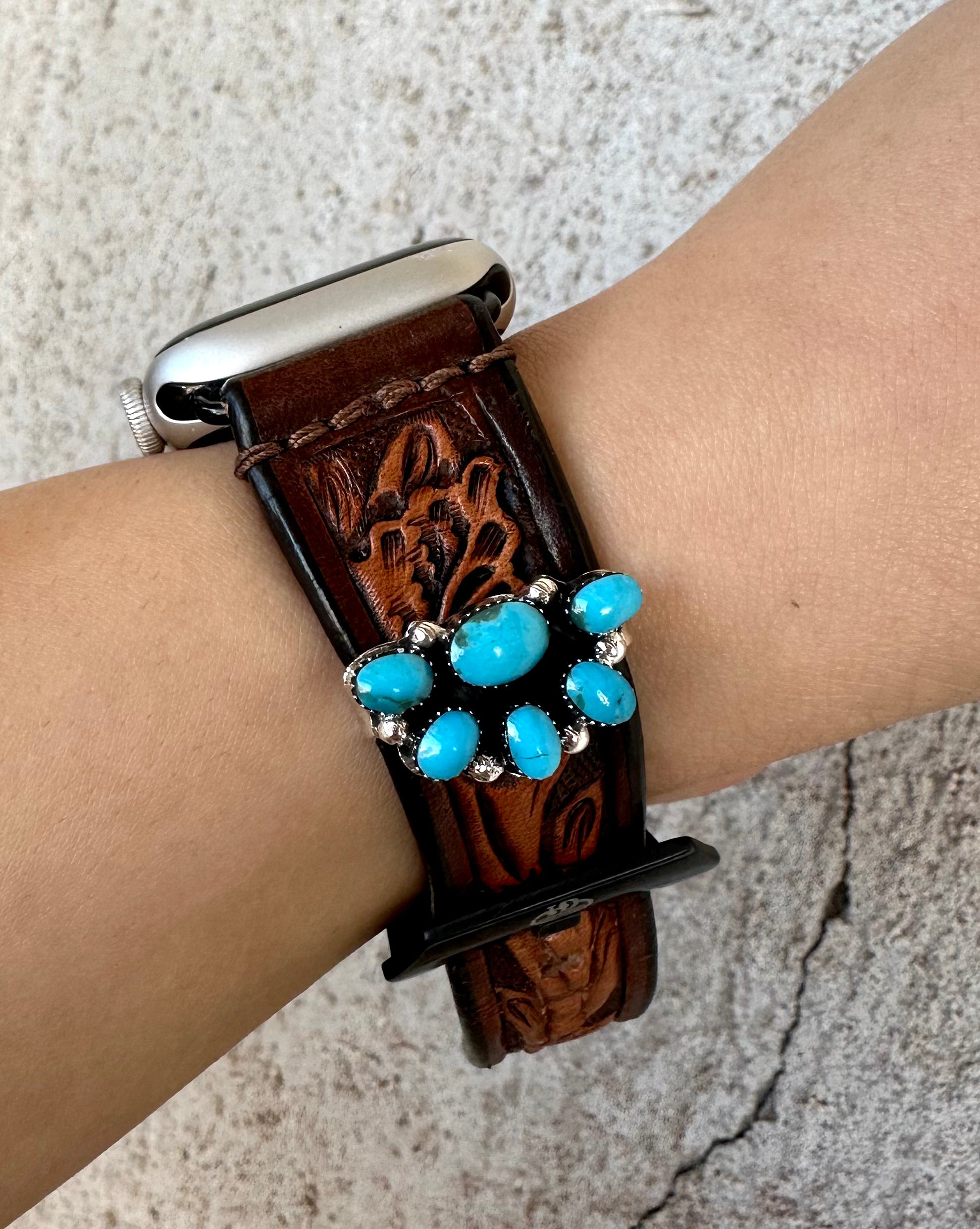 Half Cluster Apple Watch Accessory
