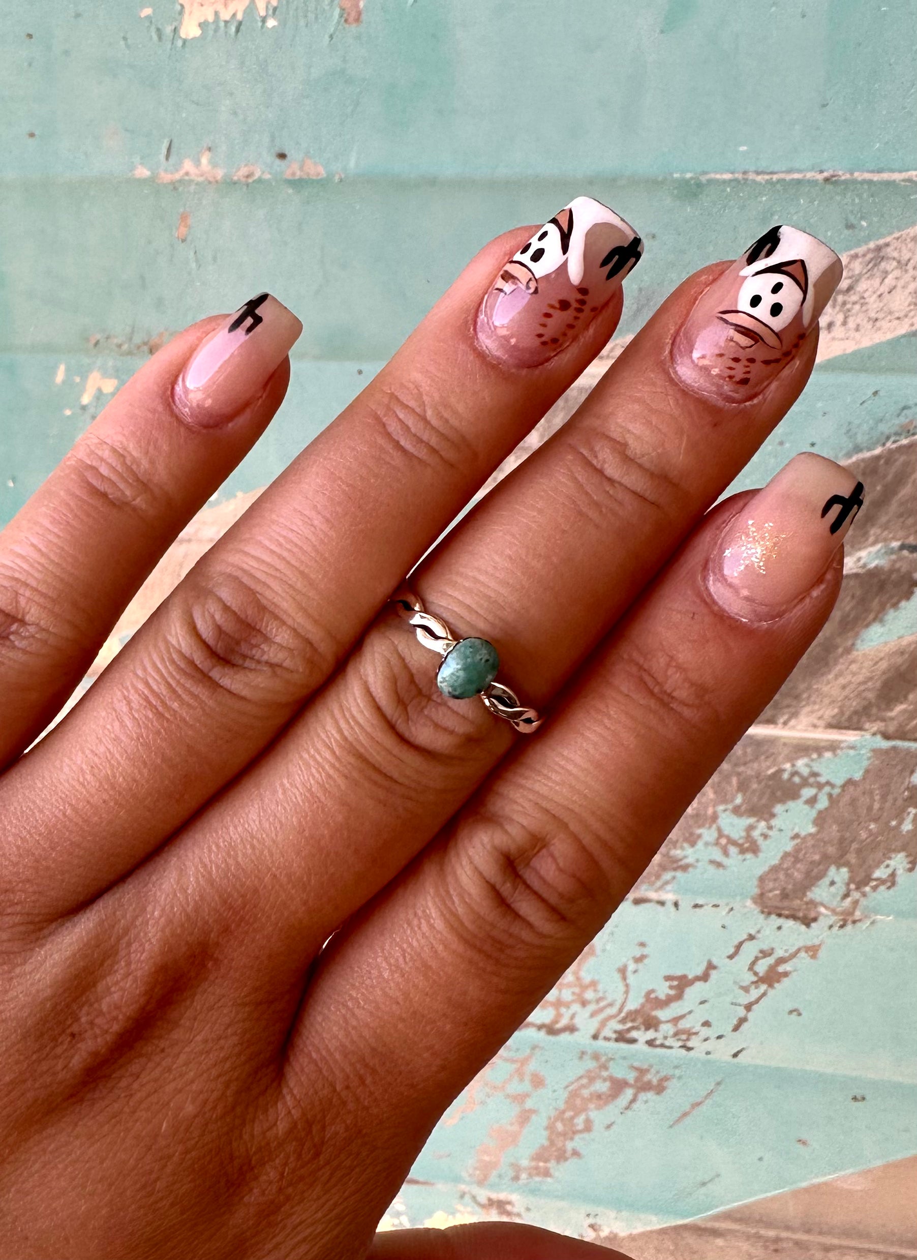 Twisted Oval Stacker