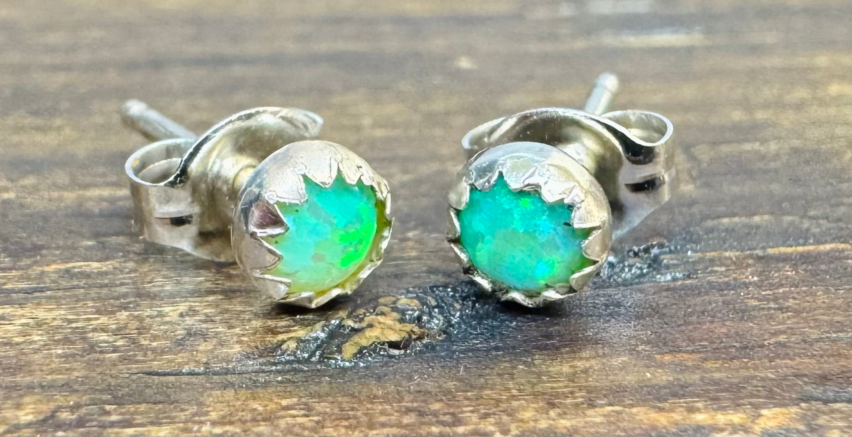 Mini Barbie Opal Stud