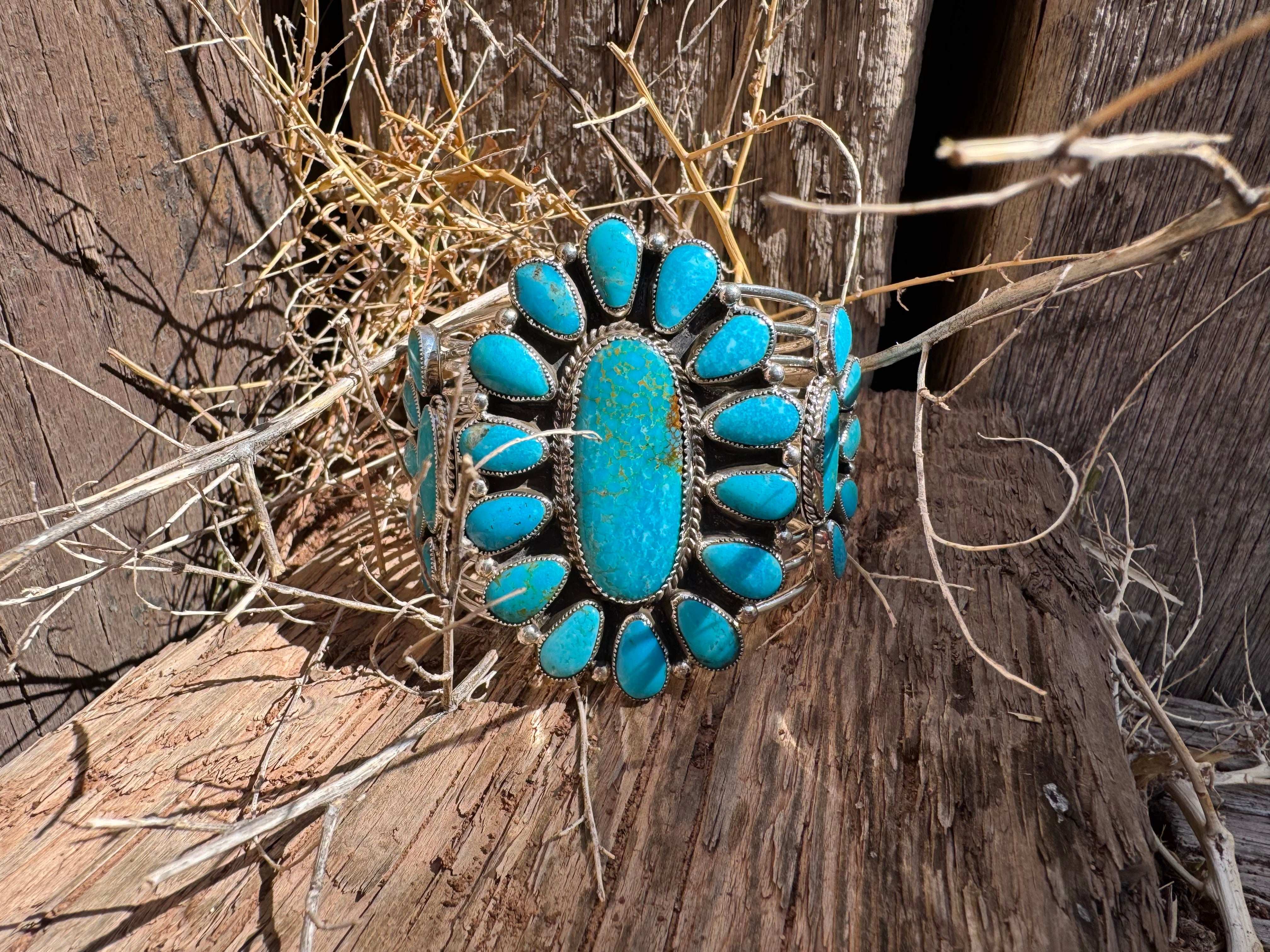 Large Oval Cluster Cuff