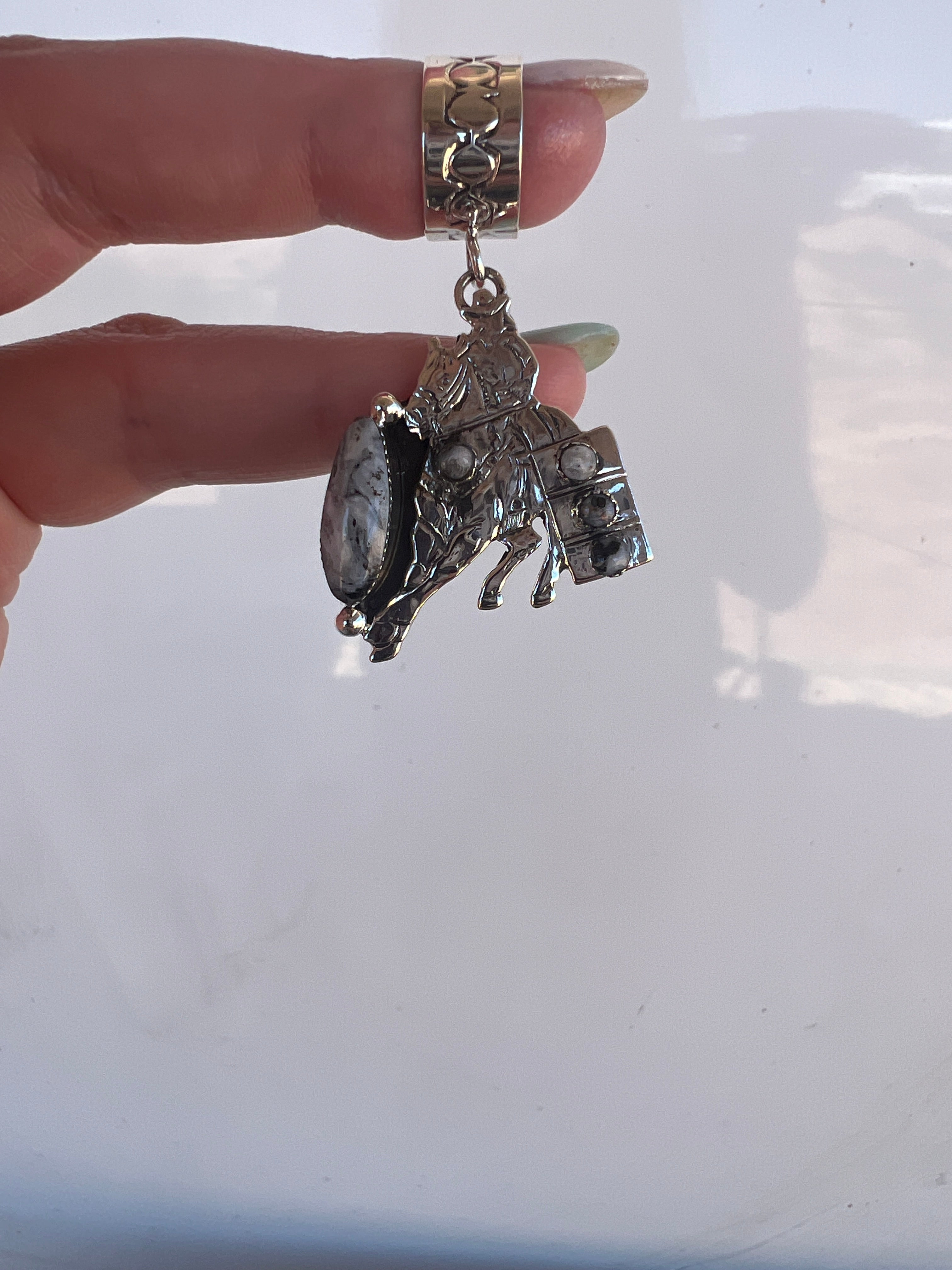 “Ain’t No Rookie” 🤠⚡️ Barrel Racer Pendant