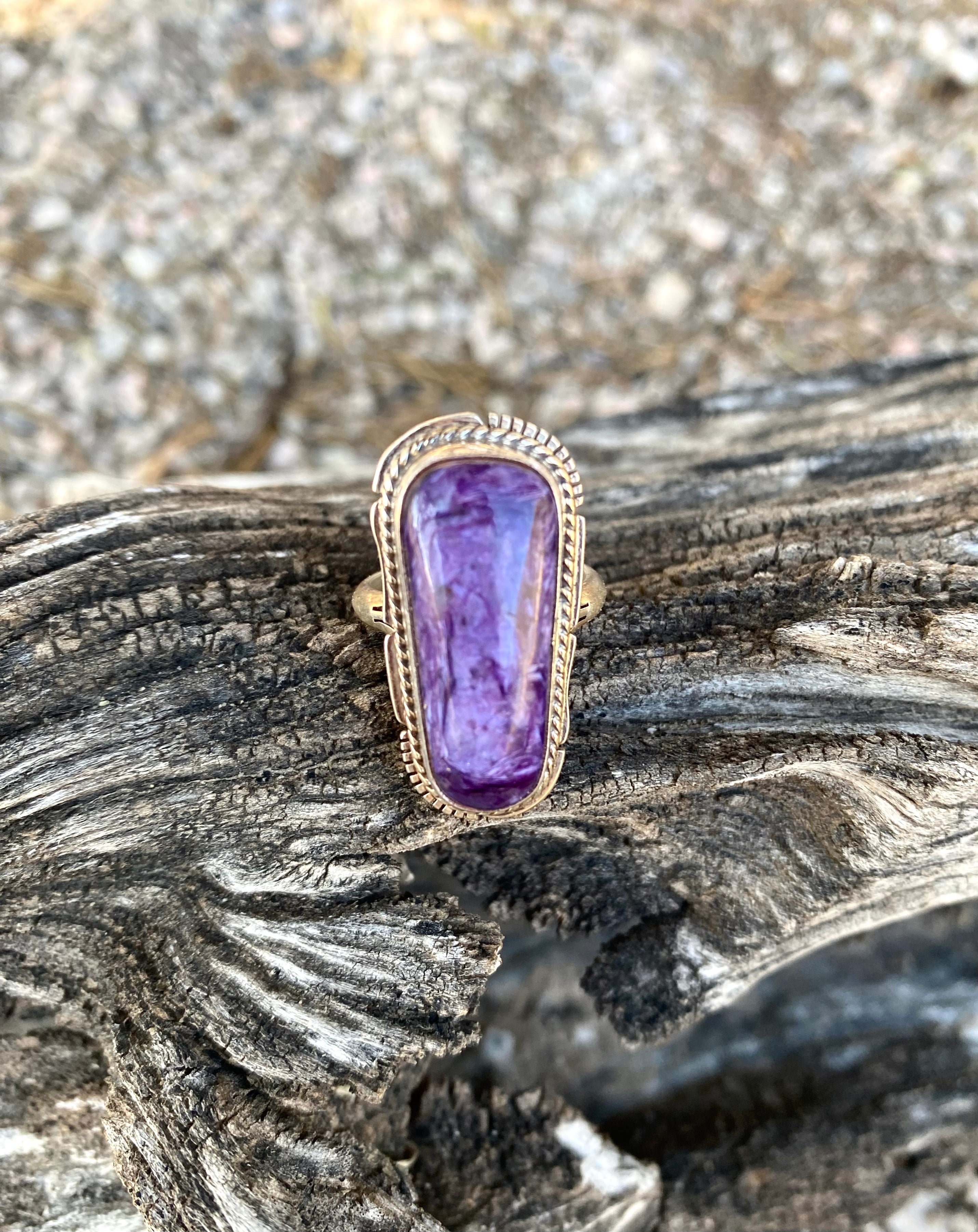 REGAL CHARIOTE RING FROM THE ROGERS COLLECTION