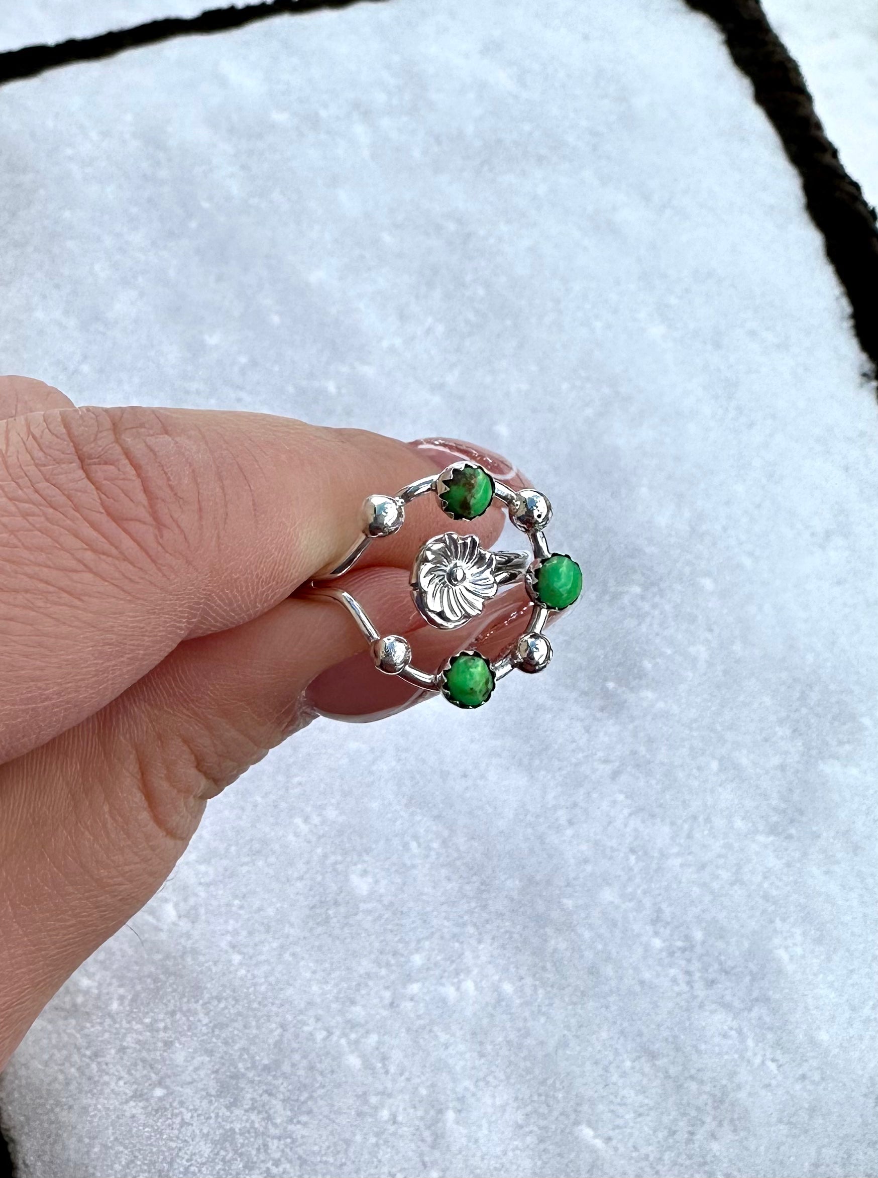 Adjustable 3 Stone Flower Power