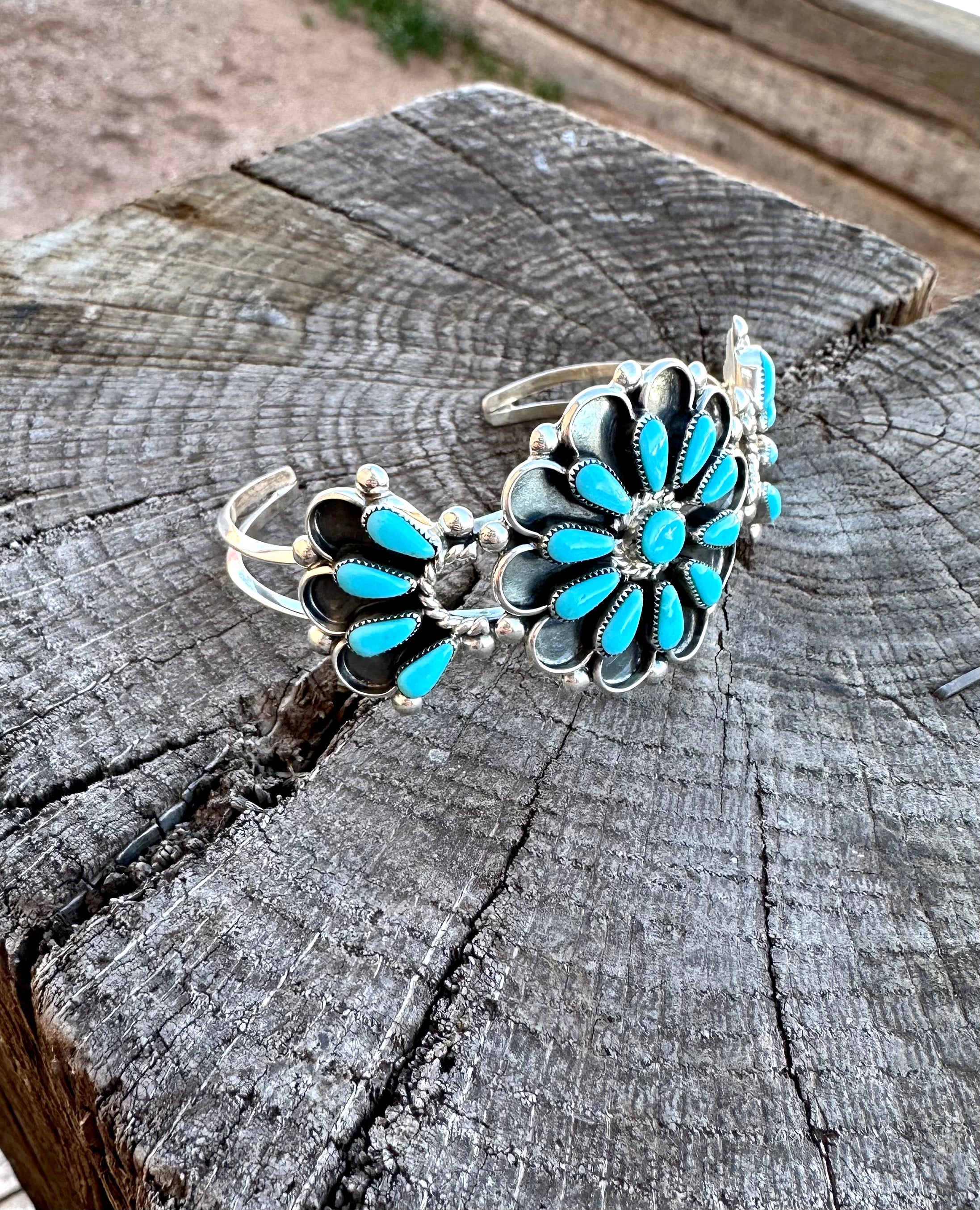 19 Stone Zuni Flower Cuff