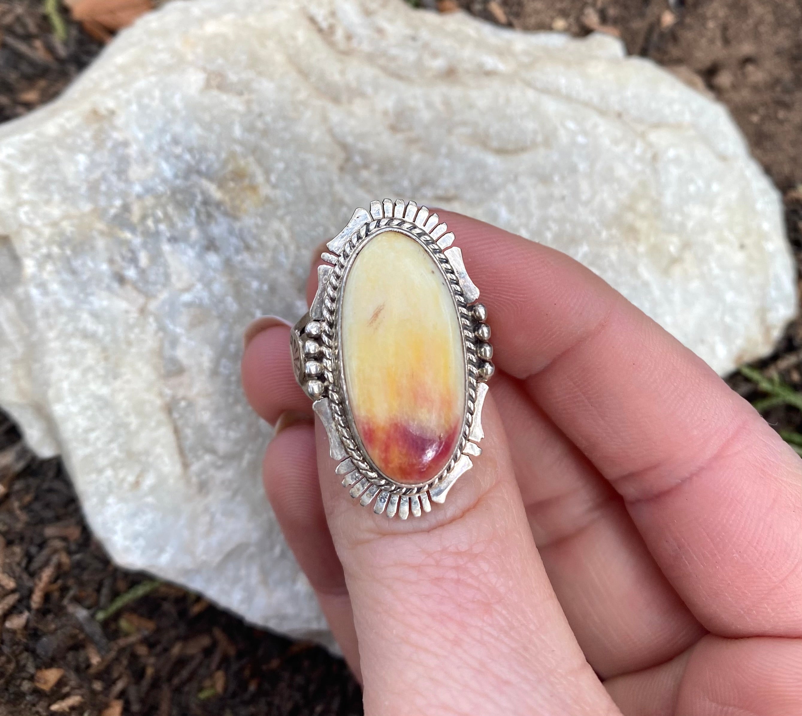 Sunset Spiny Oyster Ring From The Rogers Collection