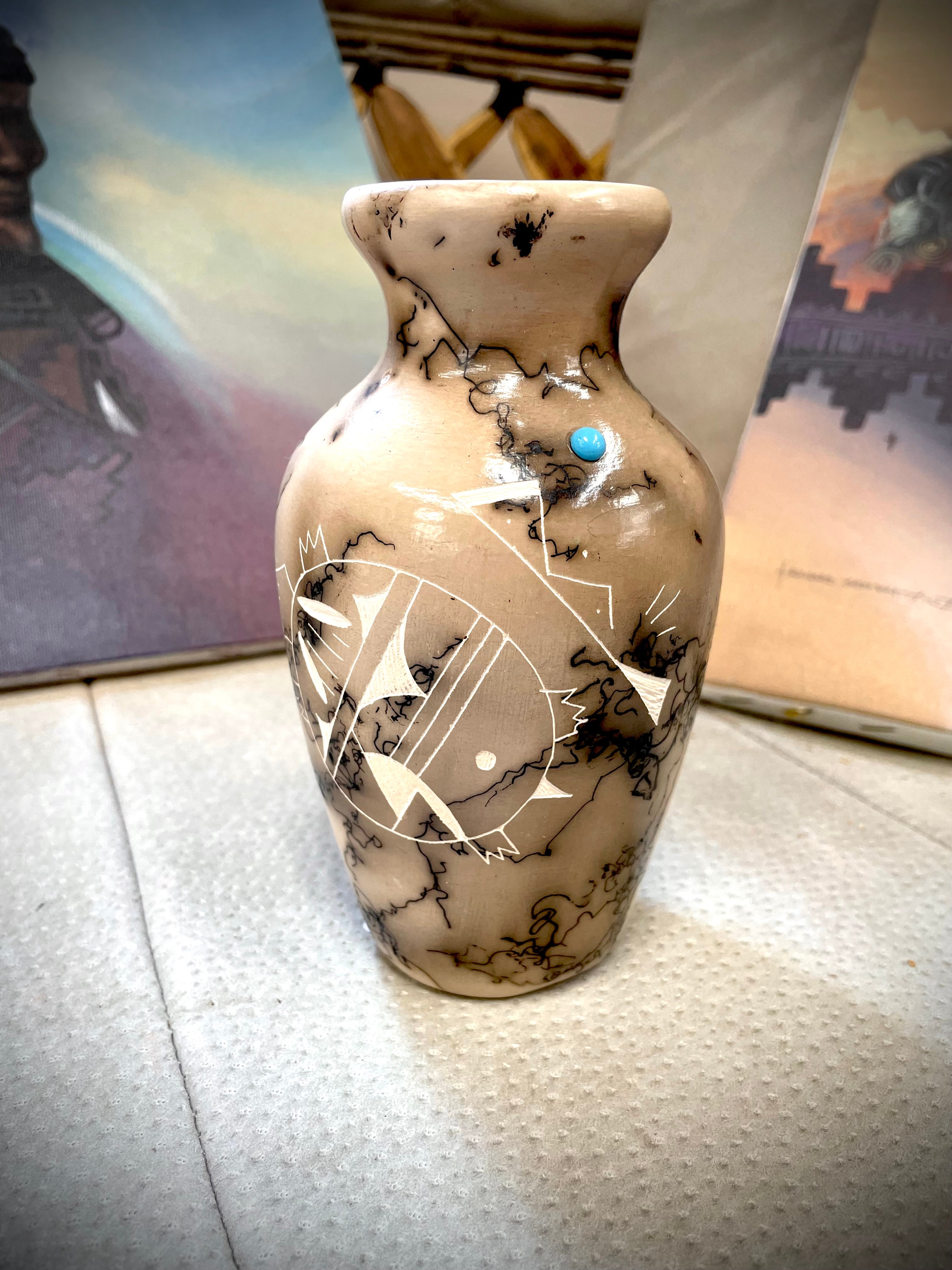 Classic Horse Hair Vase