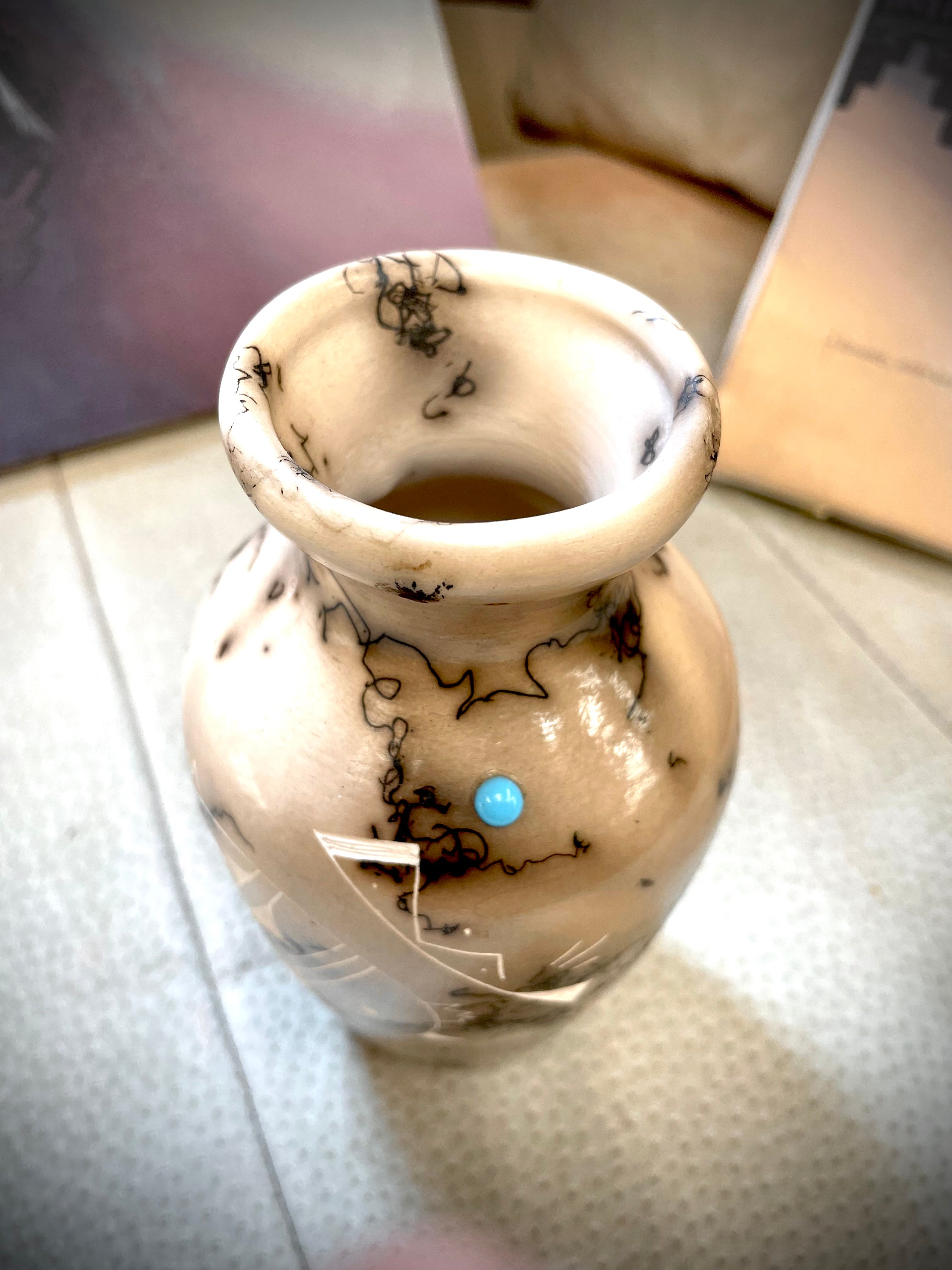 Classic Horse Hair Vase
