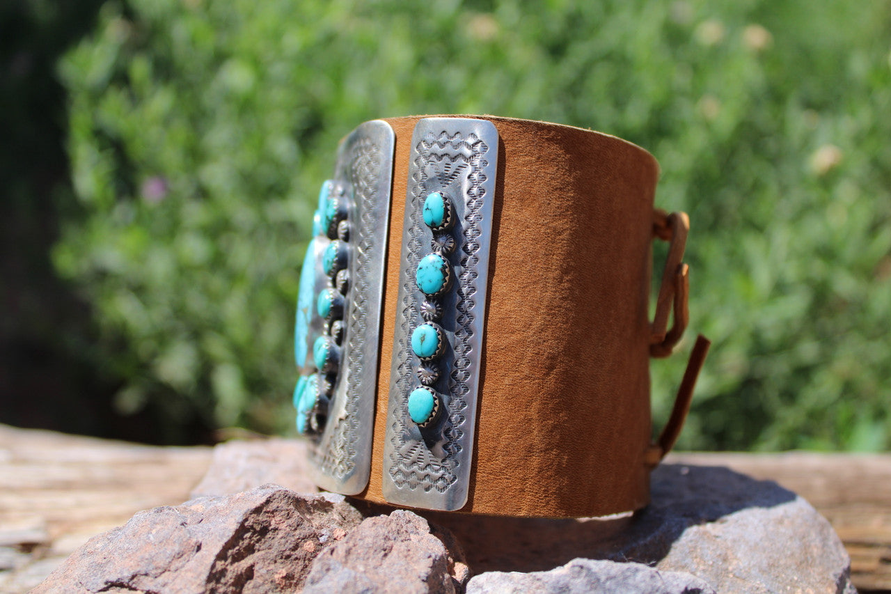 Chaco Canyon Sterling Silver Beige Leather Kingman blue turquoise Bow Guard
