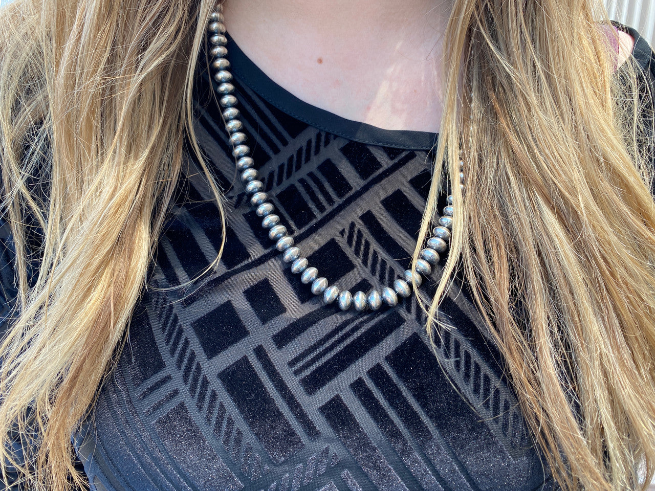 Navajo Pearl 24" Bead Necklace