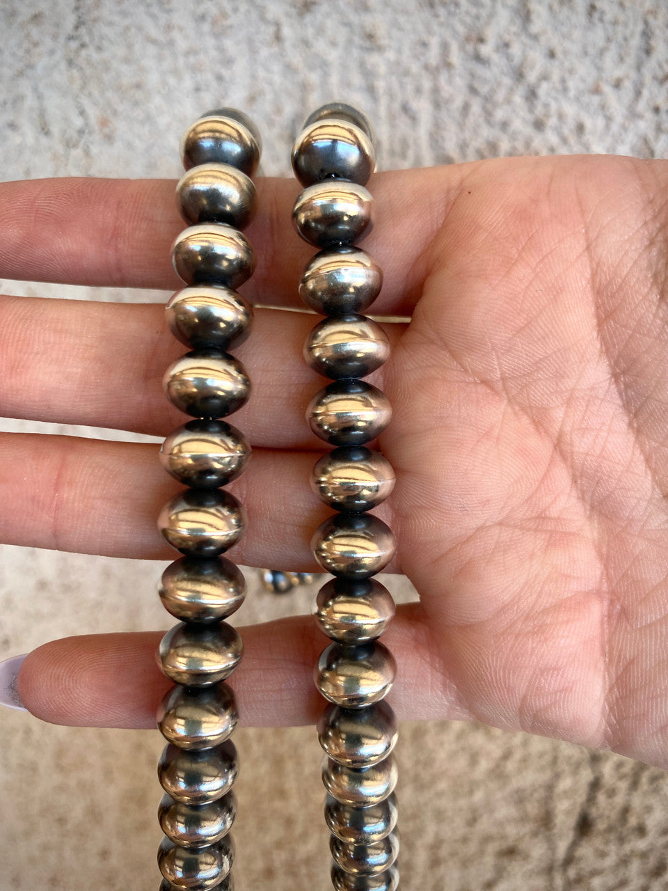 Navajo Pearl 20" Bead Necklace