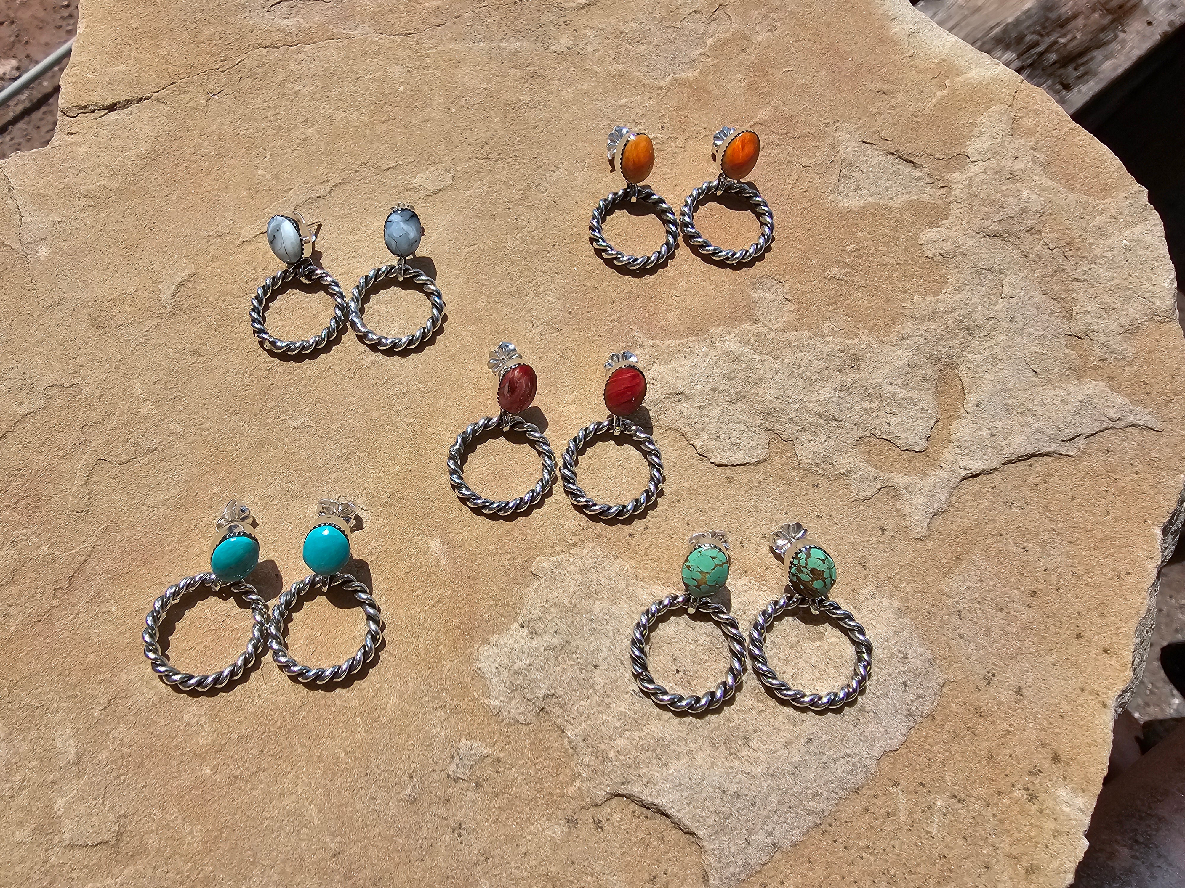 Joyous Hoops of Minnie Earrings