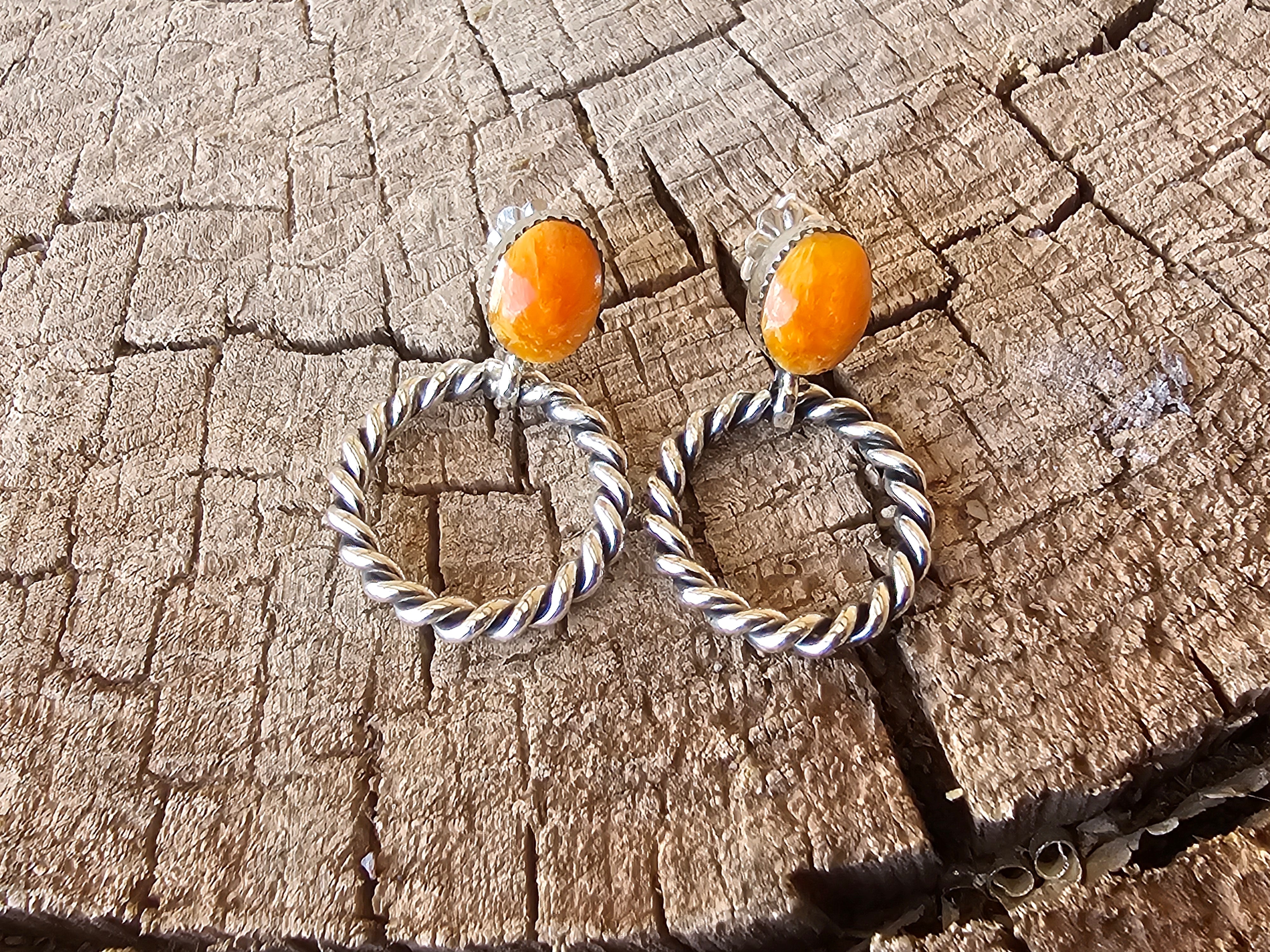 Joyous Hoops of Minnie Earrings