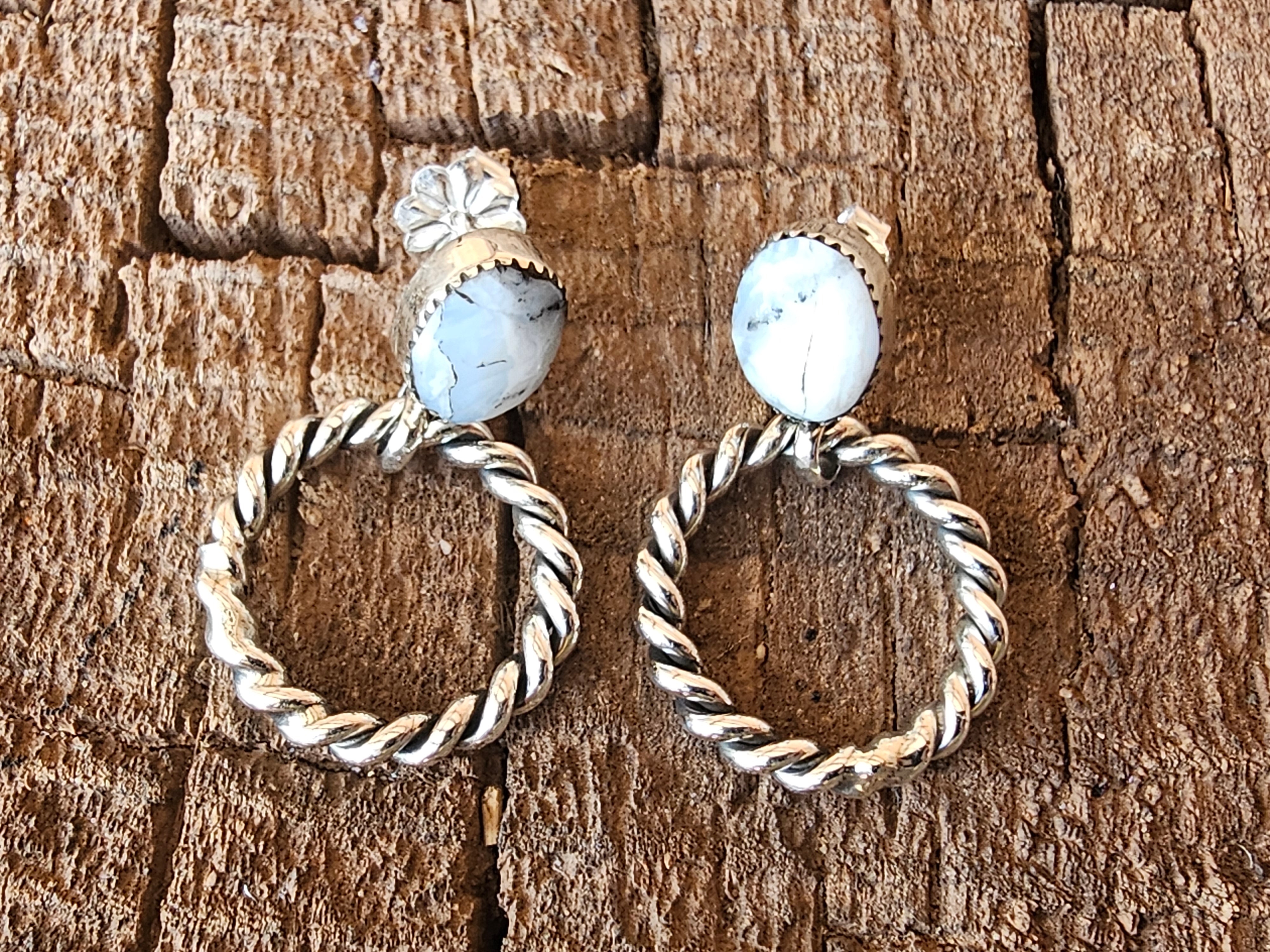 Joyous Hoops of Minnie Earrings