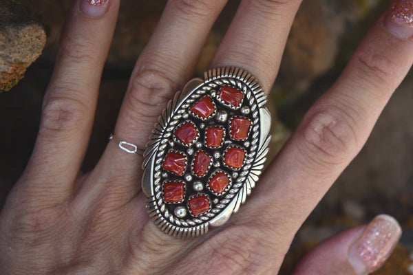 VINTAGE CORAL CLUSTER RING