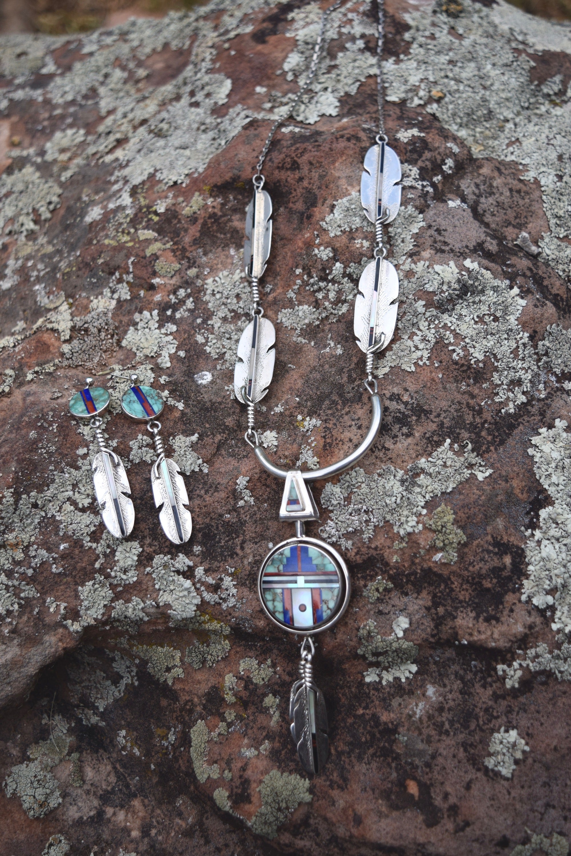 INLAY FEATHER SET FROM THE RODGERS COLLECTION