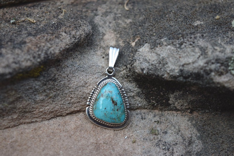 NEVADA TURQUOISE PENDANT