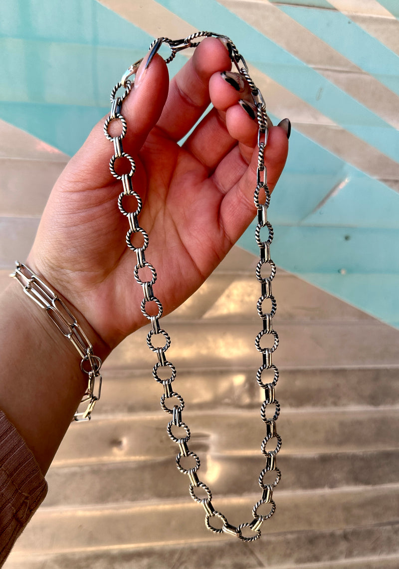 Twisted Link Charm Necklace