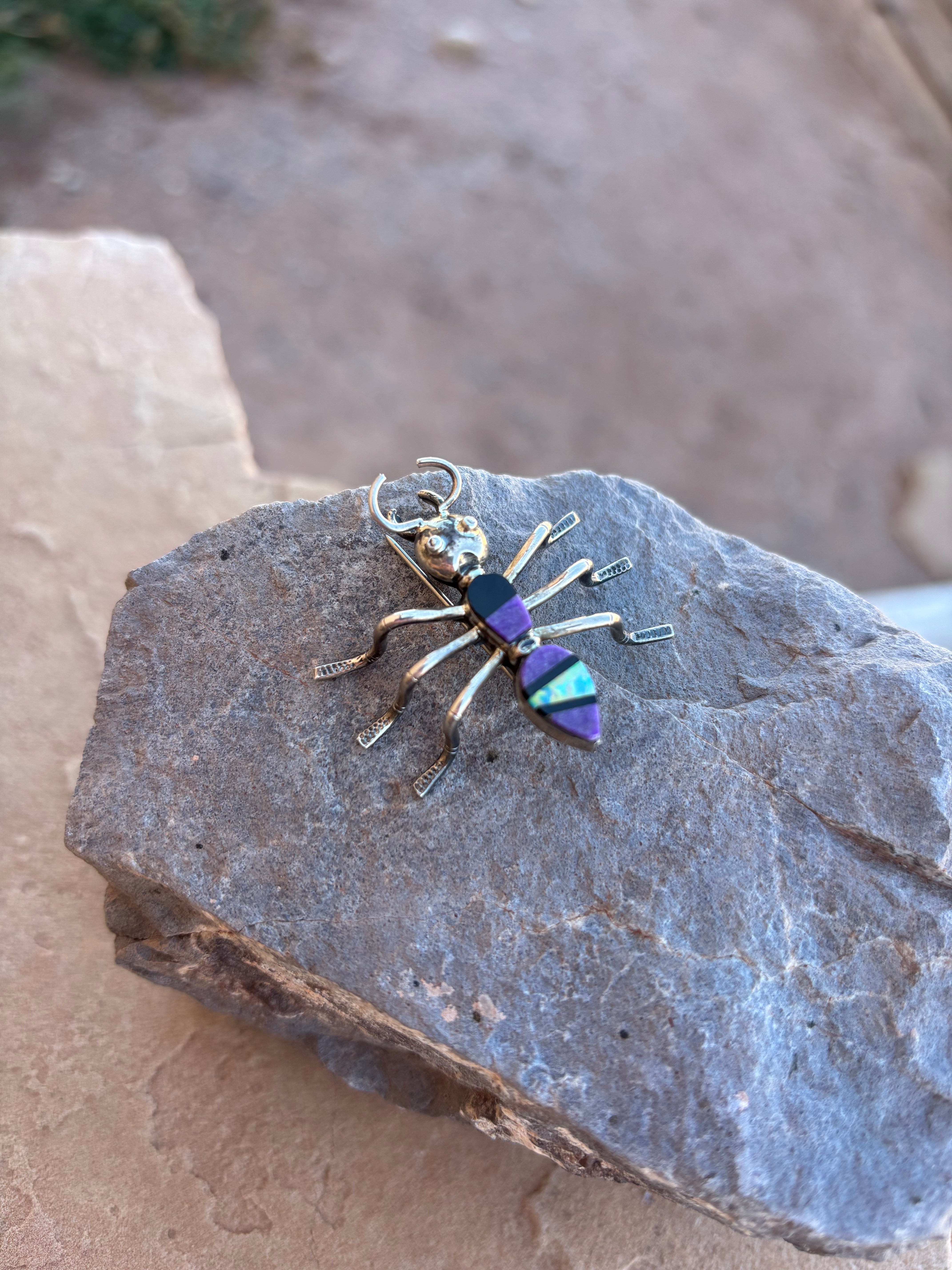 Purple Wóláchíí Pin
