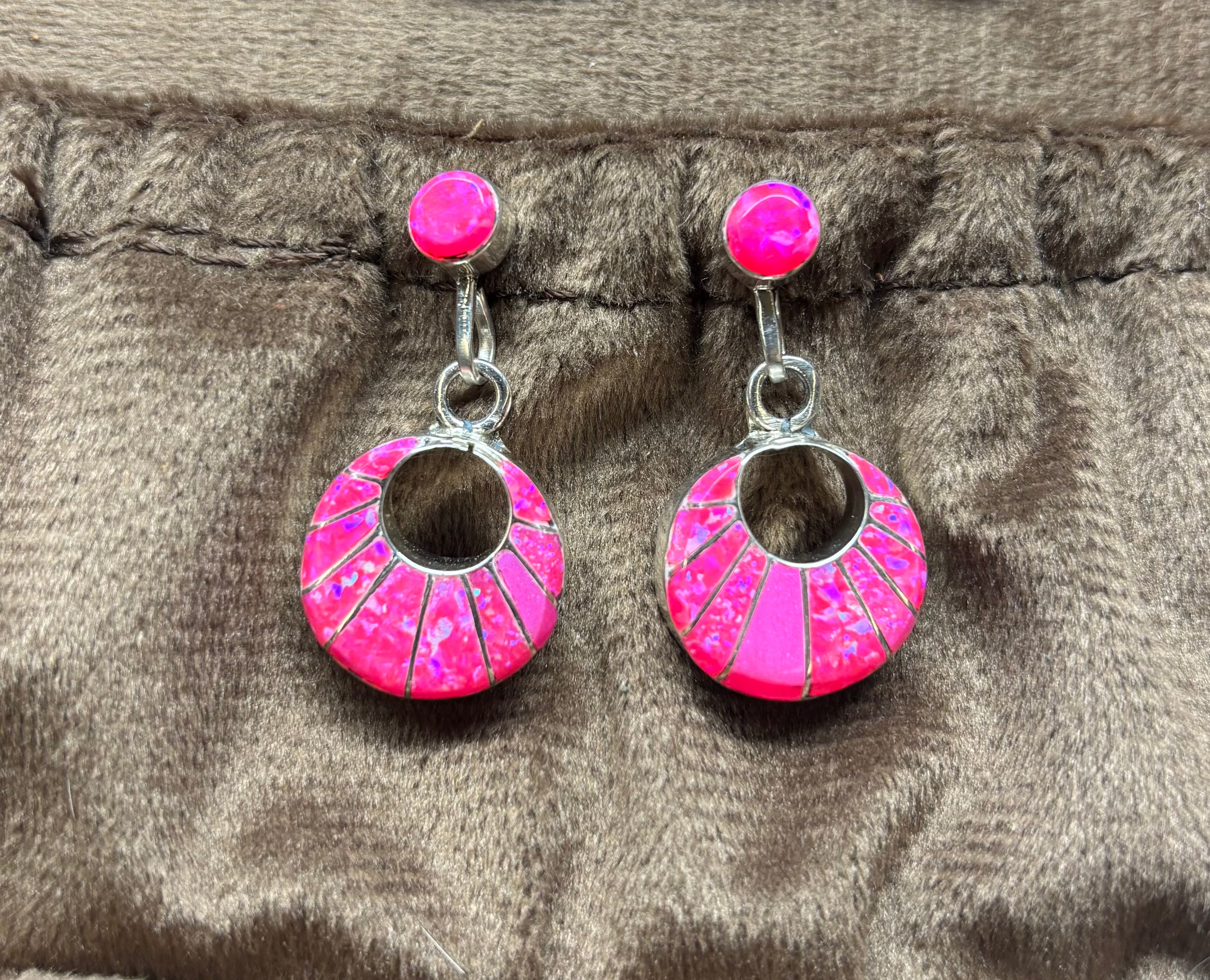 Burst Of Pink earrings