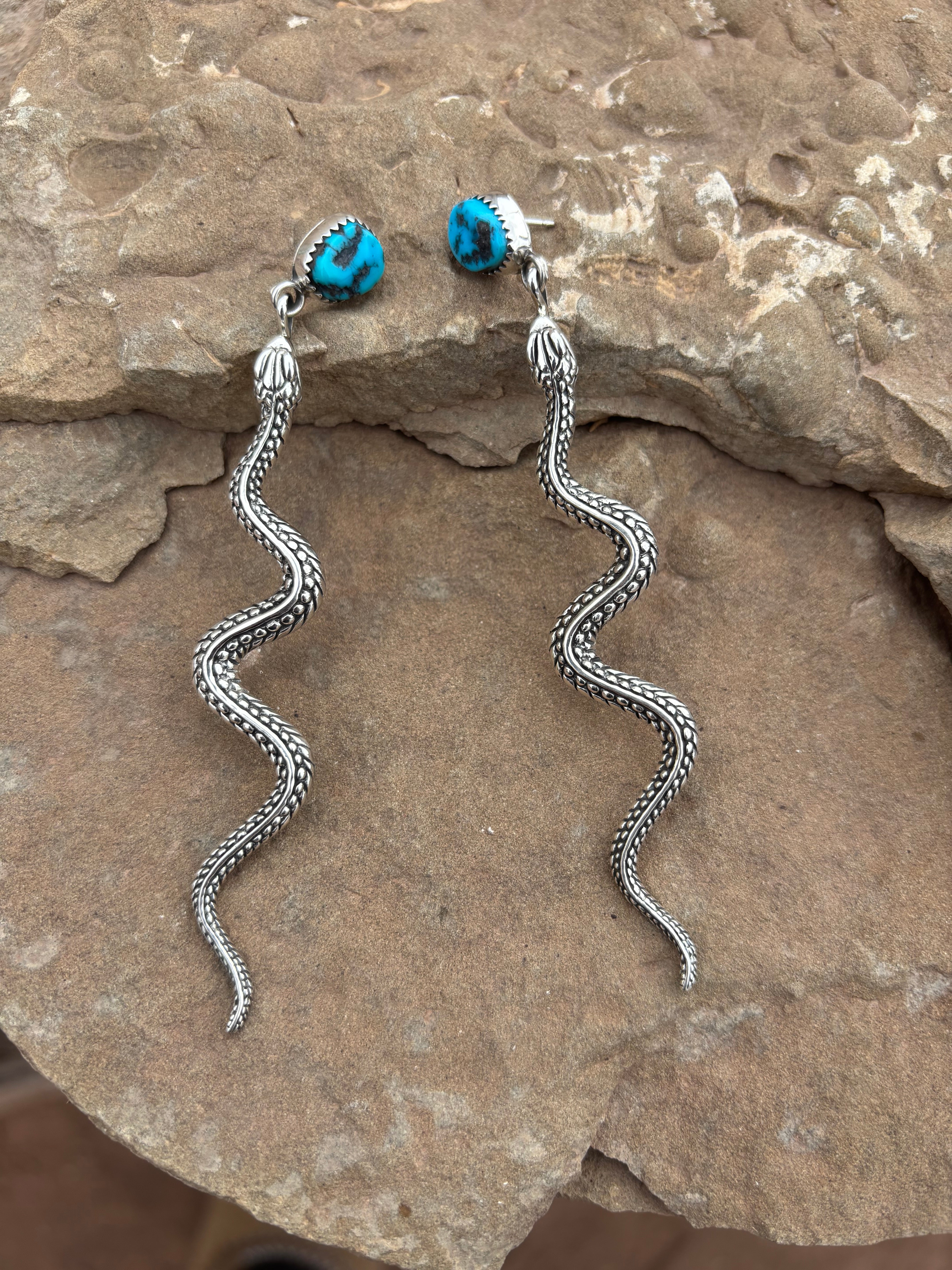 Pop of snake earrings