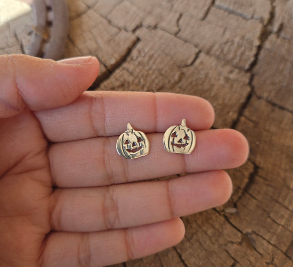 cutie pumpkin studs