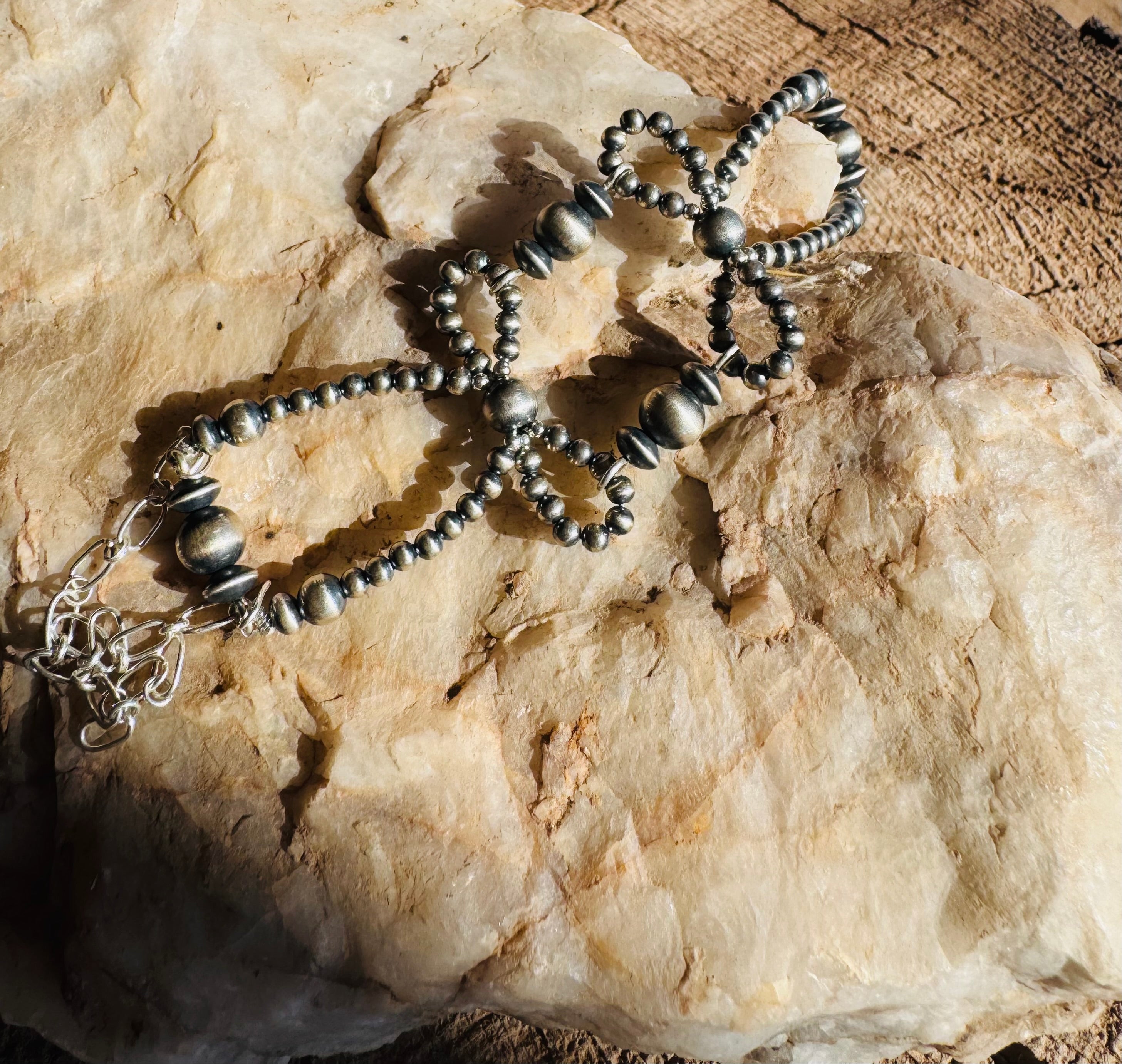 Navajo Pearls Bow Bracelet