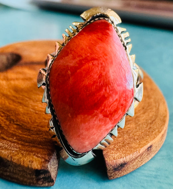 Red Oyster Shell Ring