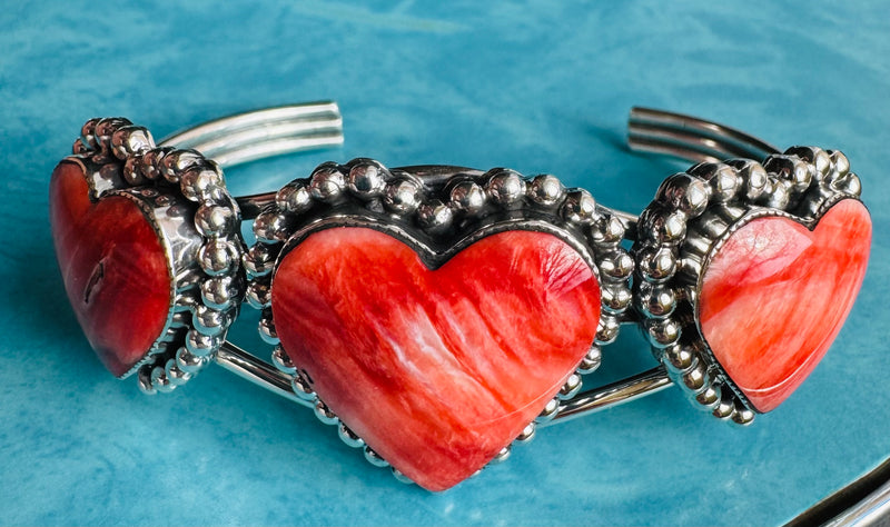 Triple Heart Oyster Cuff