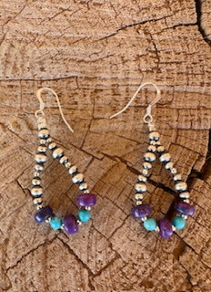 Tiny Tear Drop Silver Pearl Earrings.