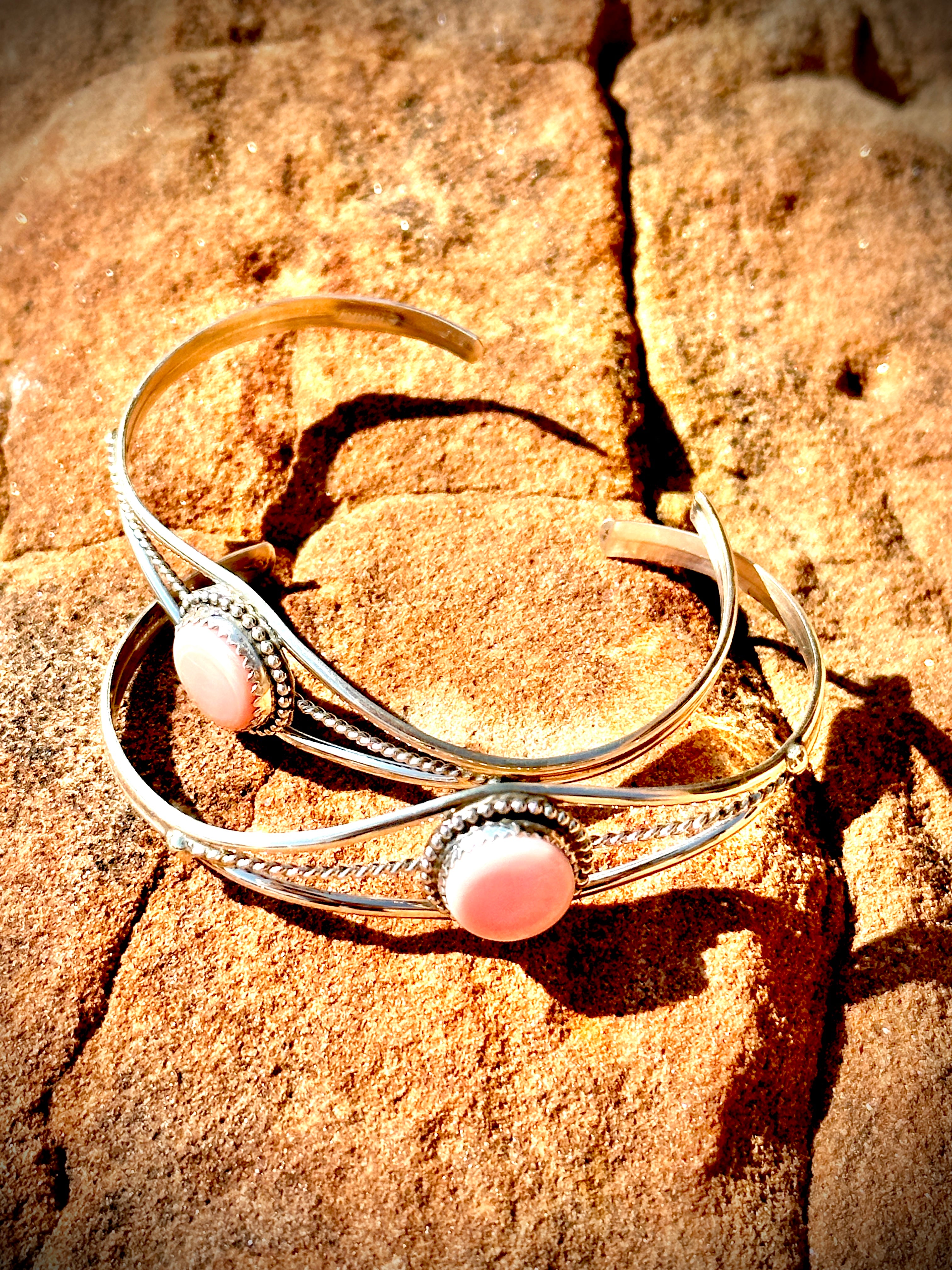 HAPPY HAPPY!!!  Pink Conch Cuff