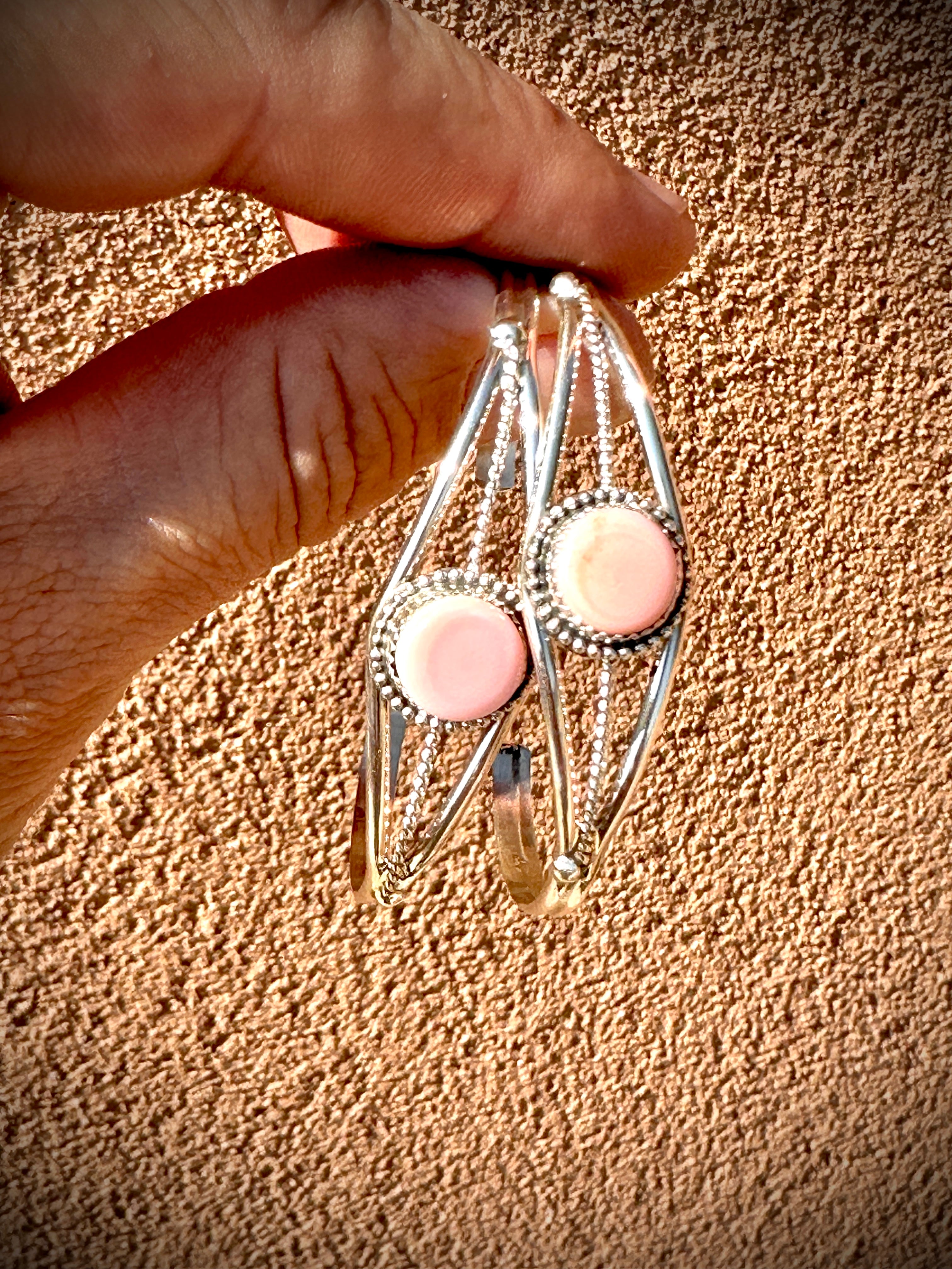 HAPPY HAPPY!!!  Pink Conch Cuff