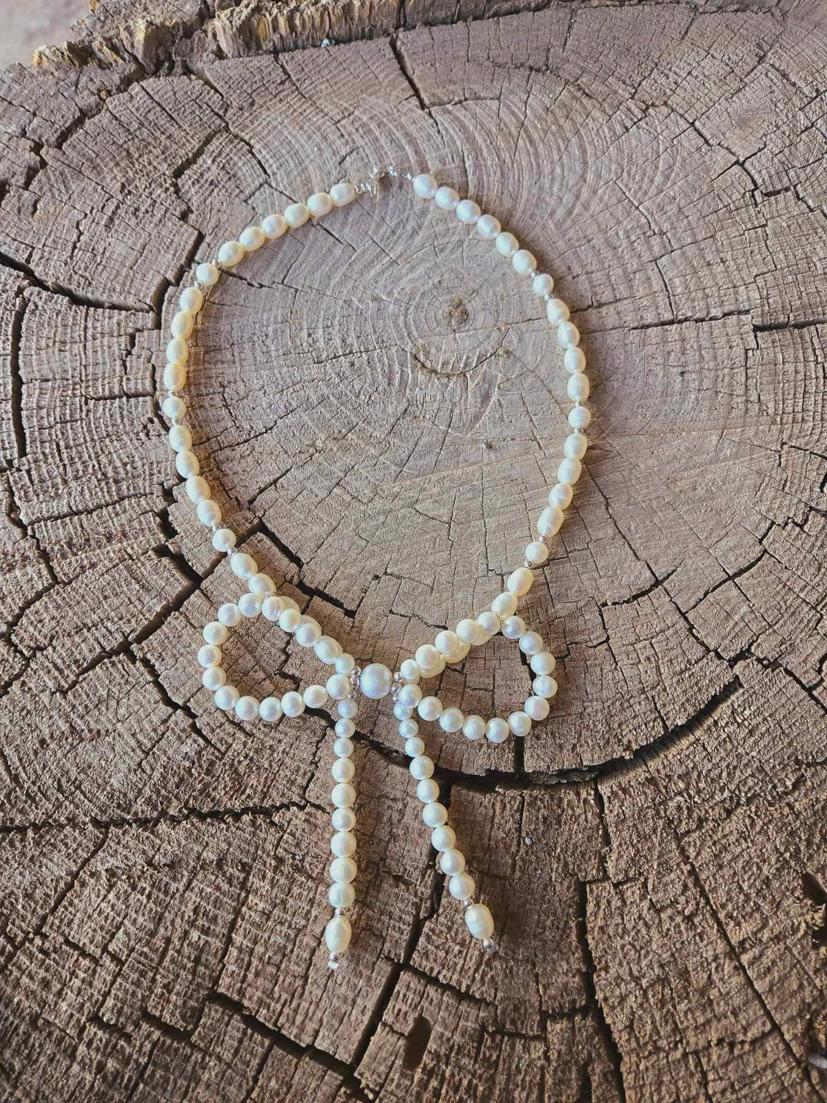 White Pearl Bow Tie Necklace