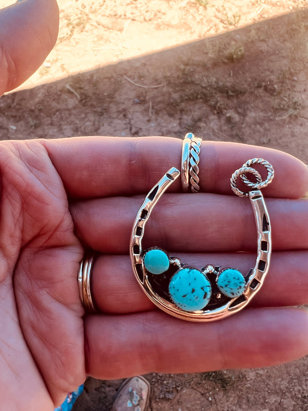 Lucky Horse Shoe Pendant