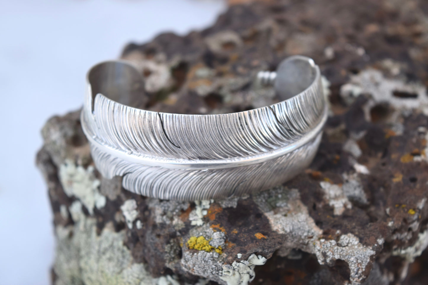STERLING SILVER WRAP FEATHER BRACELET FROM THE RODGERS COLLECTION