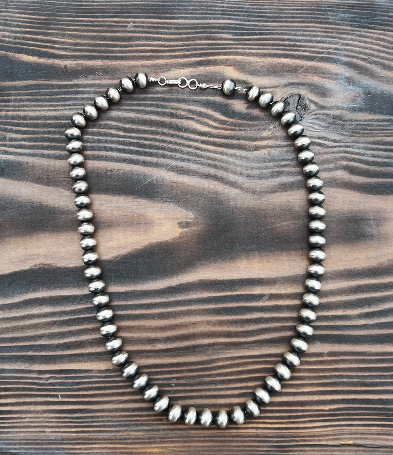 19" Handmade Navajo Pearl Round Bead Necklace