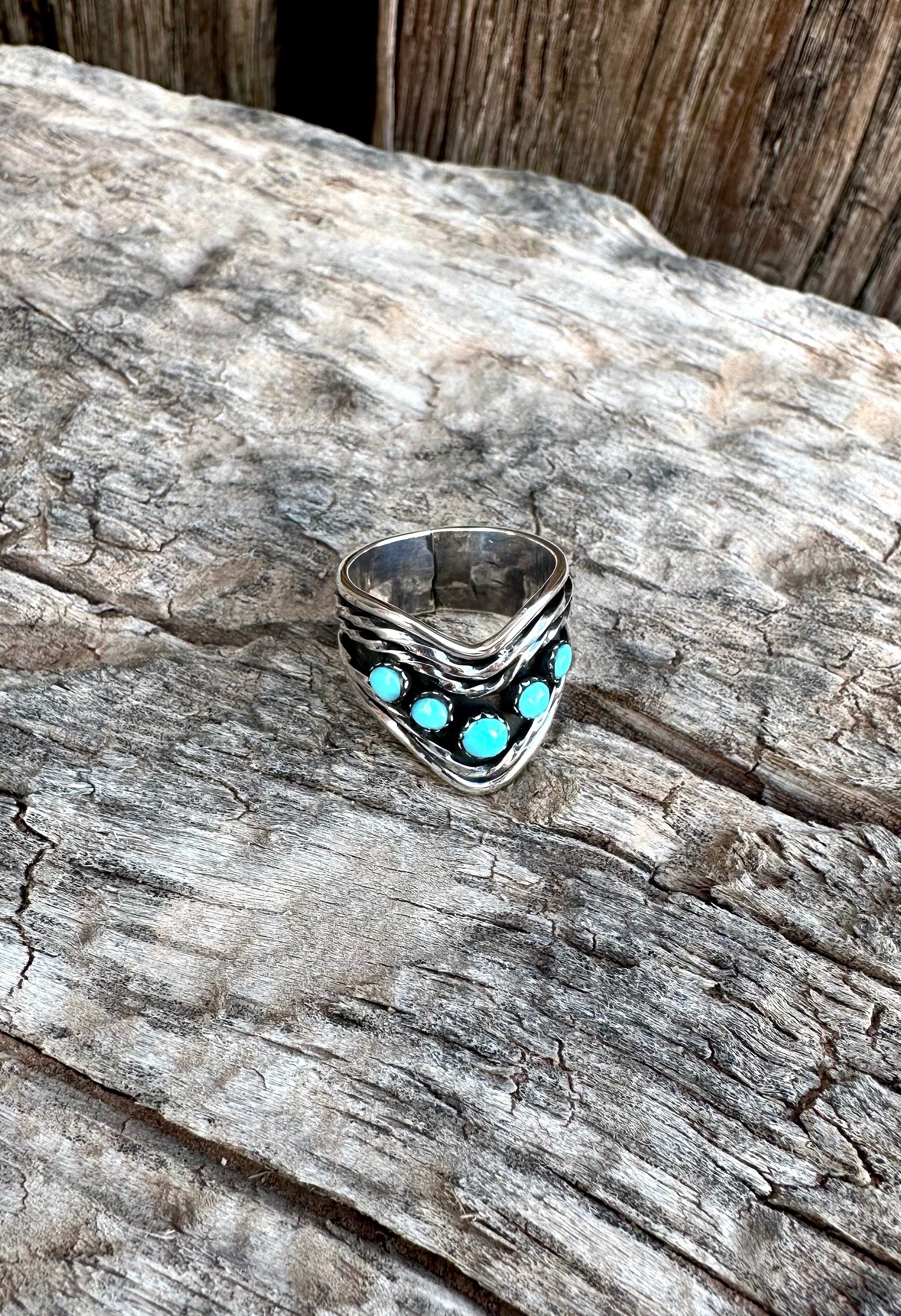 The Contemporary Chevron Ring