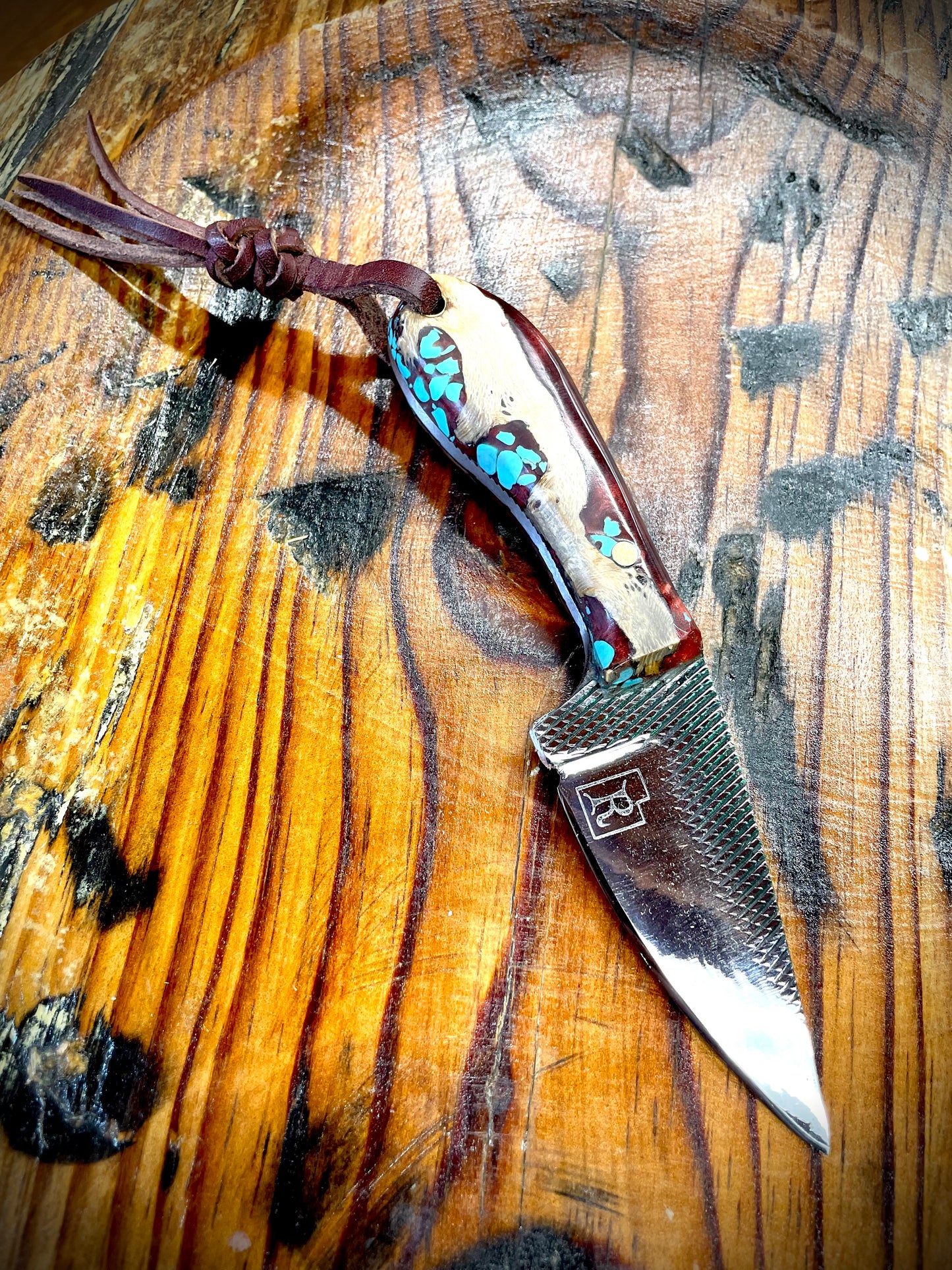 Utah Reed Custom Red and Beige Knife w/Sheath