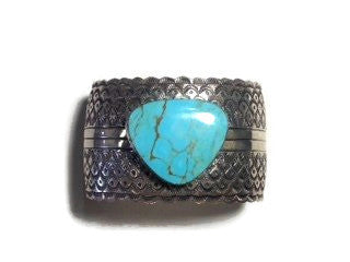  Kingman Turquoise 
 Matrix Stone
 Silver Bracelet Cuff
