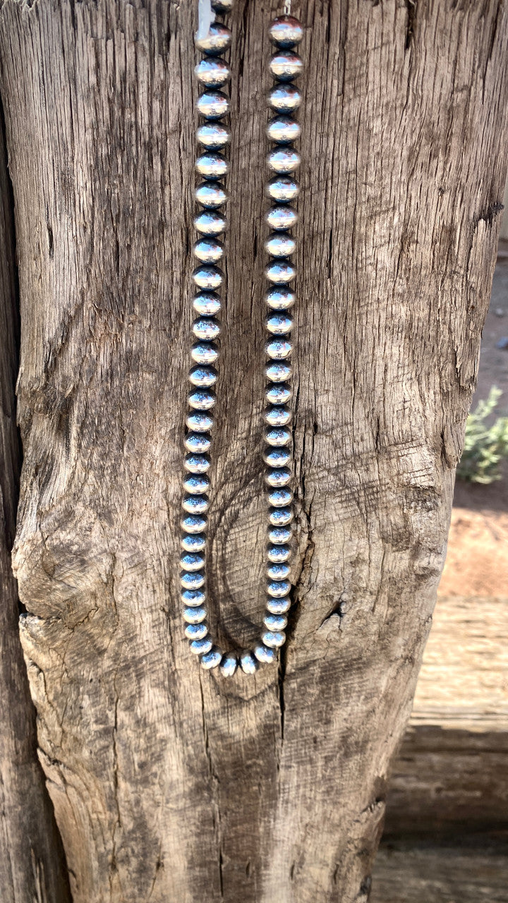 20" Half Stamped Navajo Pearls