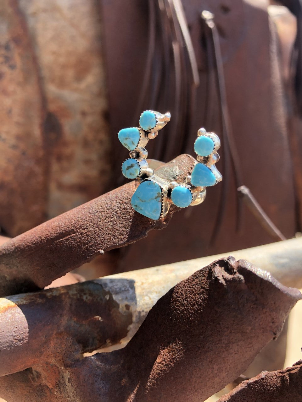 Delicate Naja Ring!
