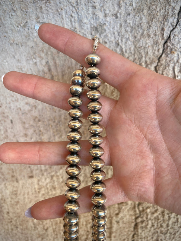 Navajo Pearl 24" Bead Necklace