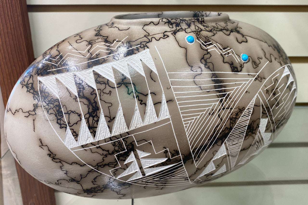 Oval Design Horse Hair Pottery