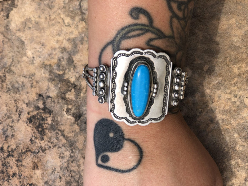Stunning Kingman turquoise traditional stamped cuff