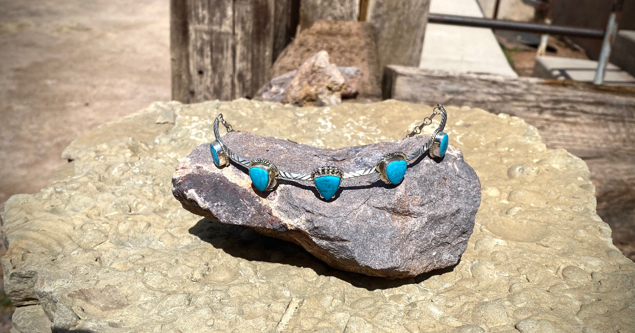 Chaco Canyon NEON Choker