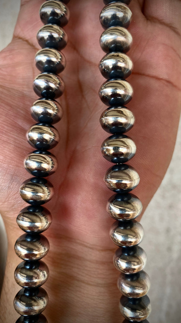 20" Plain Navajo Pearls