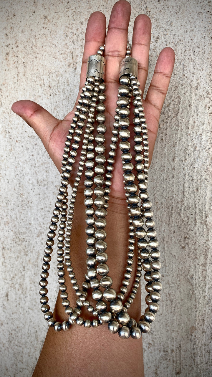 Stunning Handmade 20"  Round 5 Strand Navajo Pearls
