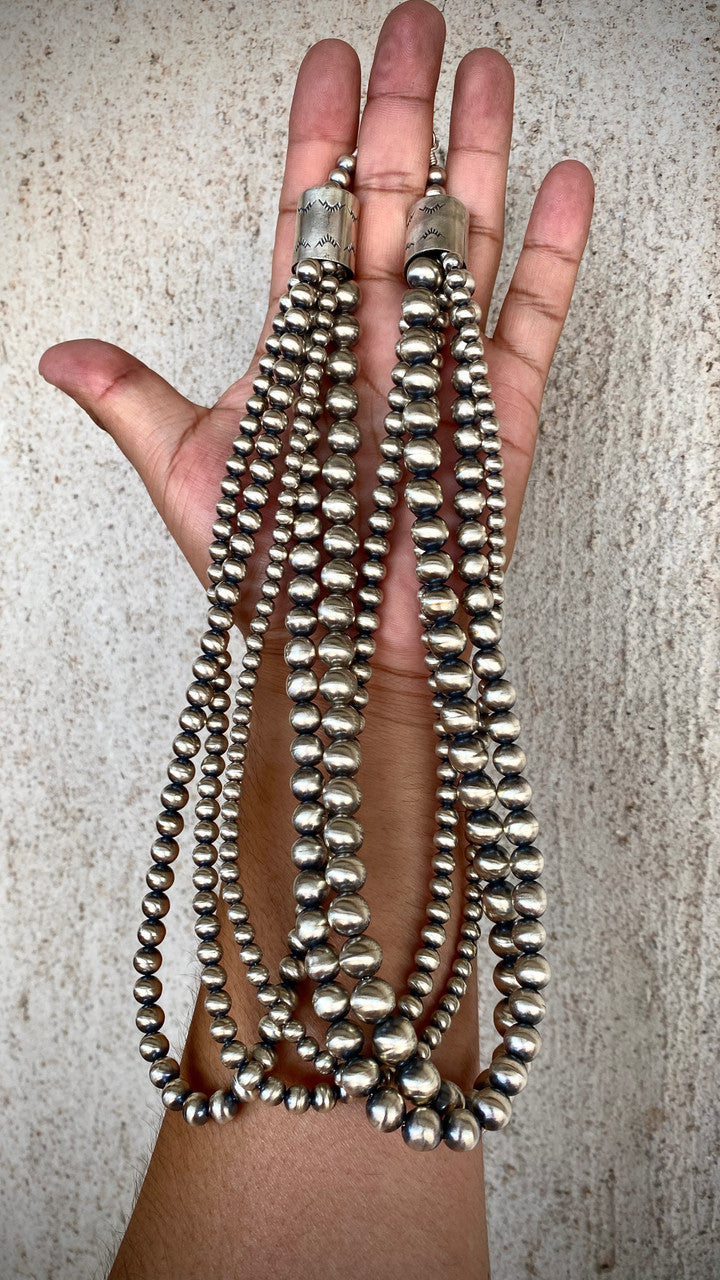 Stunning Handmade 20"  Round 5 Strand Navajo Pearls